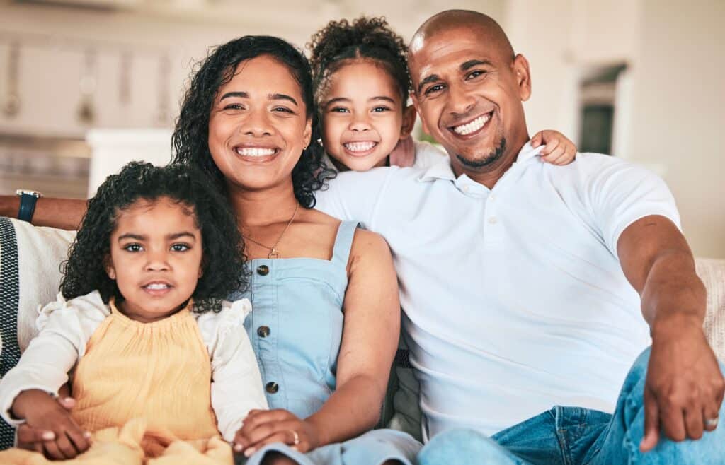 Dr. Dyer Dentist in Horizon City, Family Dentistry, Family Smiling